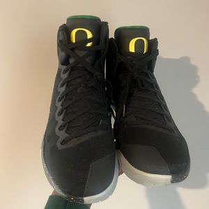 Dillion Brooks Official Oregon Nikes